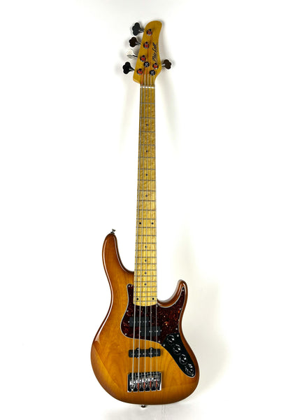 Mike Lull M5