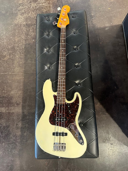 Fender AVRI '62 Jazz Bass
